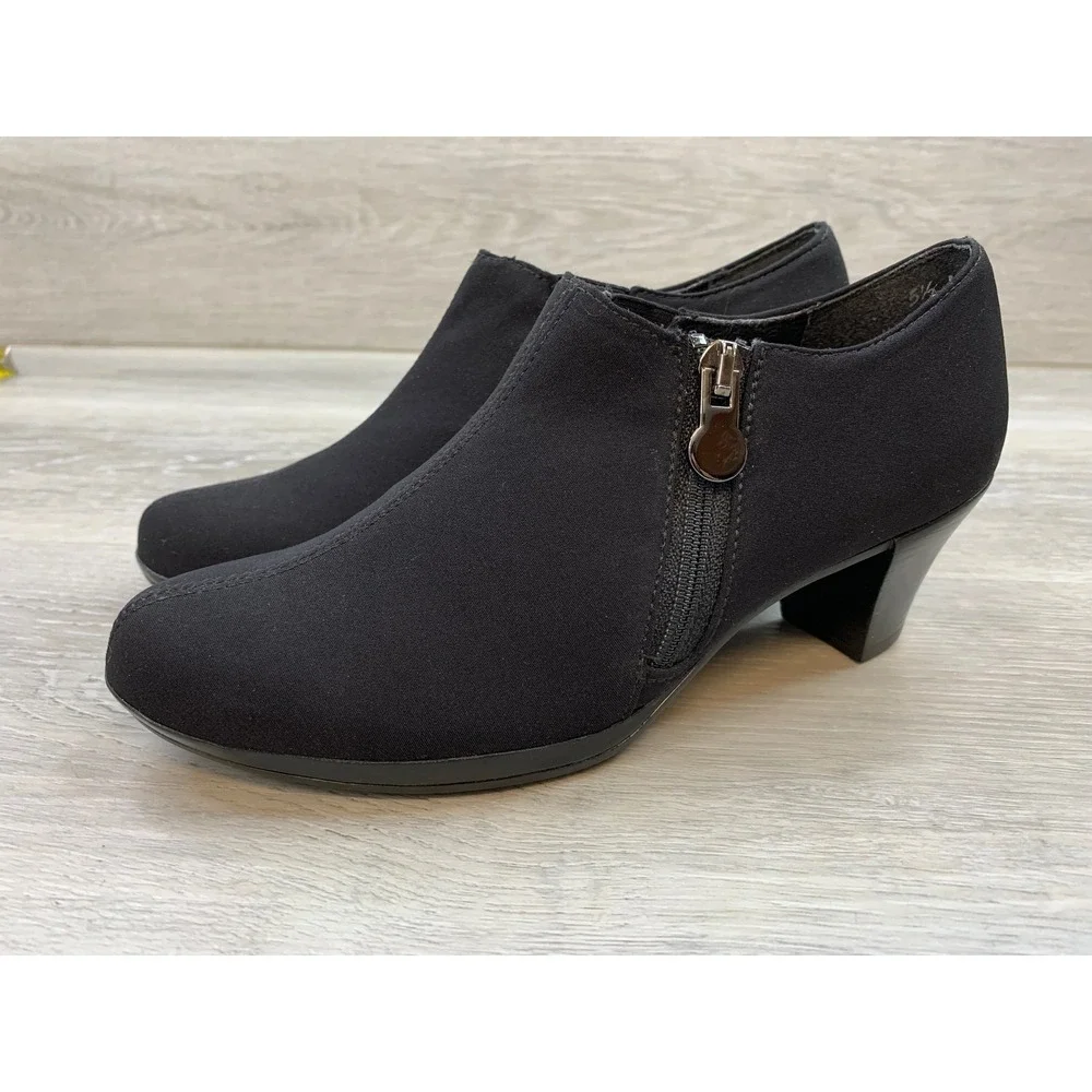 Munro American Women's Black Fabric Ankle Booties Side Zip Block Heel Size 5.5